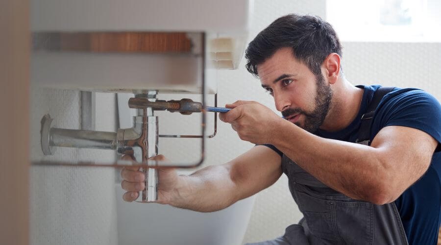 Sink pipe leak repair in Cambridge, IA